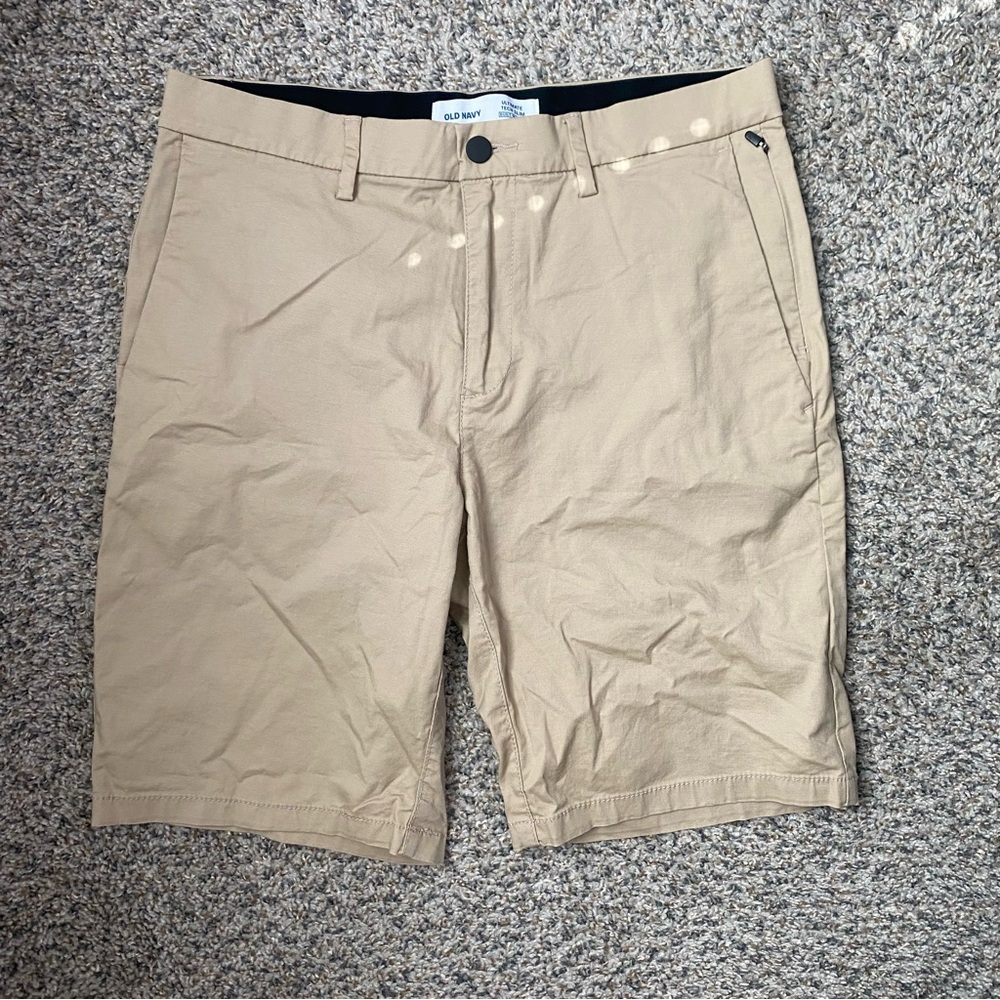 Old Navy Men's Khaki Shorts